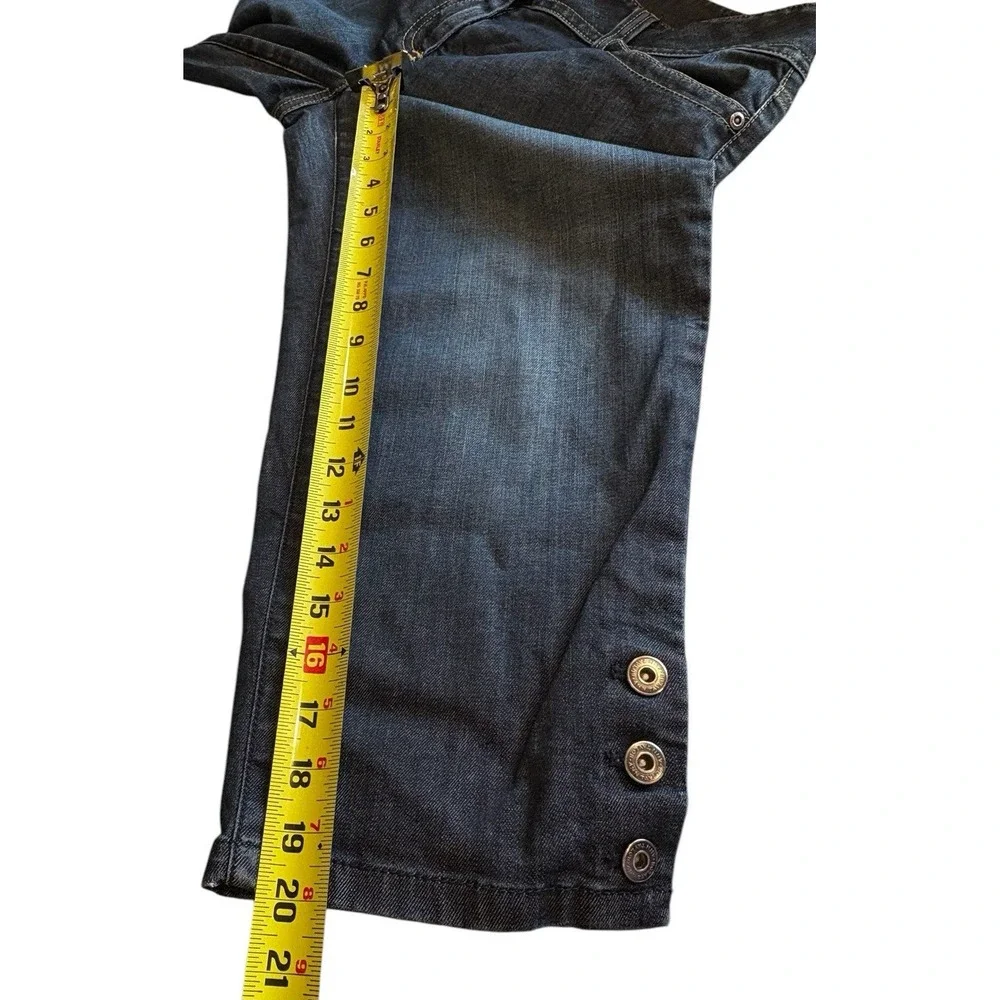 Ann Taylor Curvy Fit Jean Lindsay Size 6 Double Button Waist 20 in. Inseam Capri